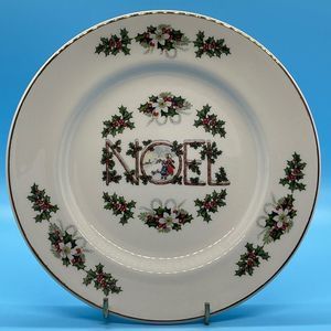 Dessert Salad Luncheon Plate Wood & Sons “Noel” Holiday Plate 7”